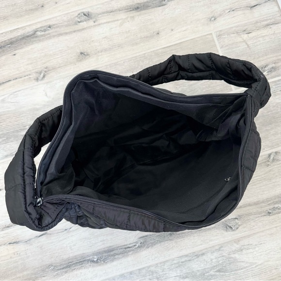 Quilted Black Large Nylon Shoulder Bag - Picture 3 of 5